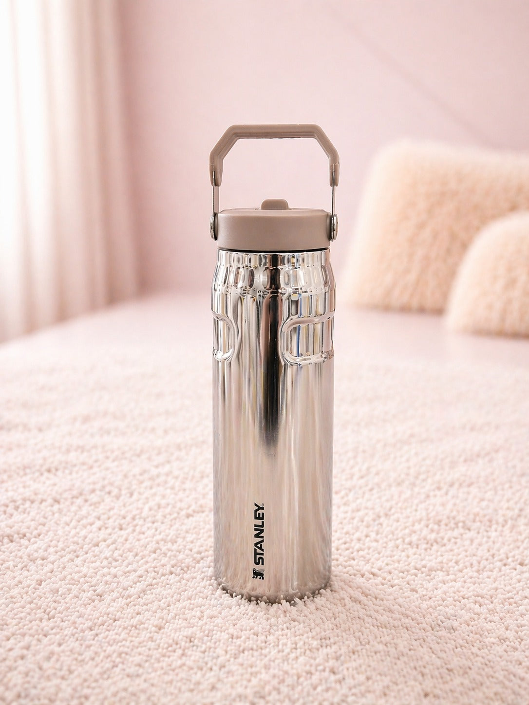 Stanley Stainless Steel Bottle with Flip Straw Lid – Leakproof, Durable & Temperature Retaining Bottle