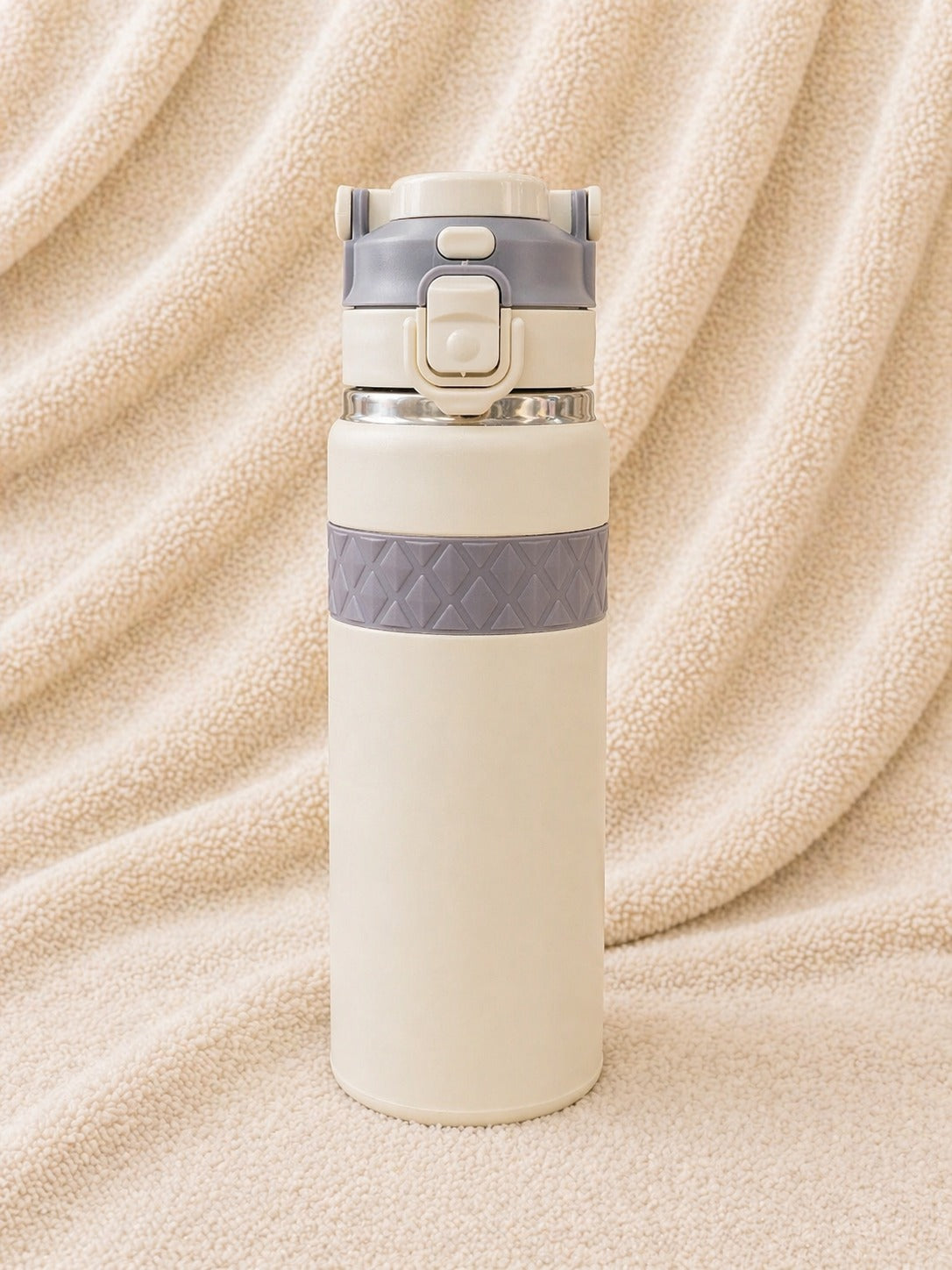 Beige Insulated Water Bottle with Lock Lid – Minimal Aesthetic, Leakproof & Portable Bottle for Daily Use