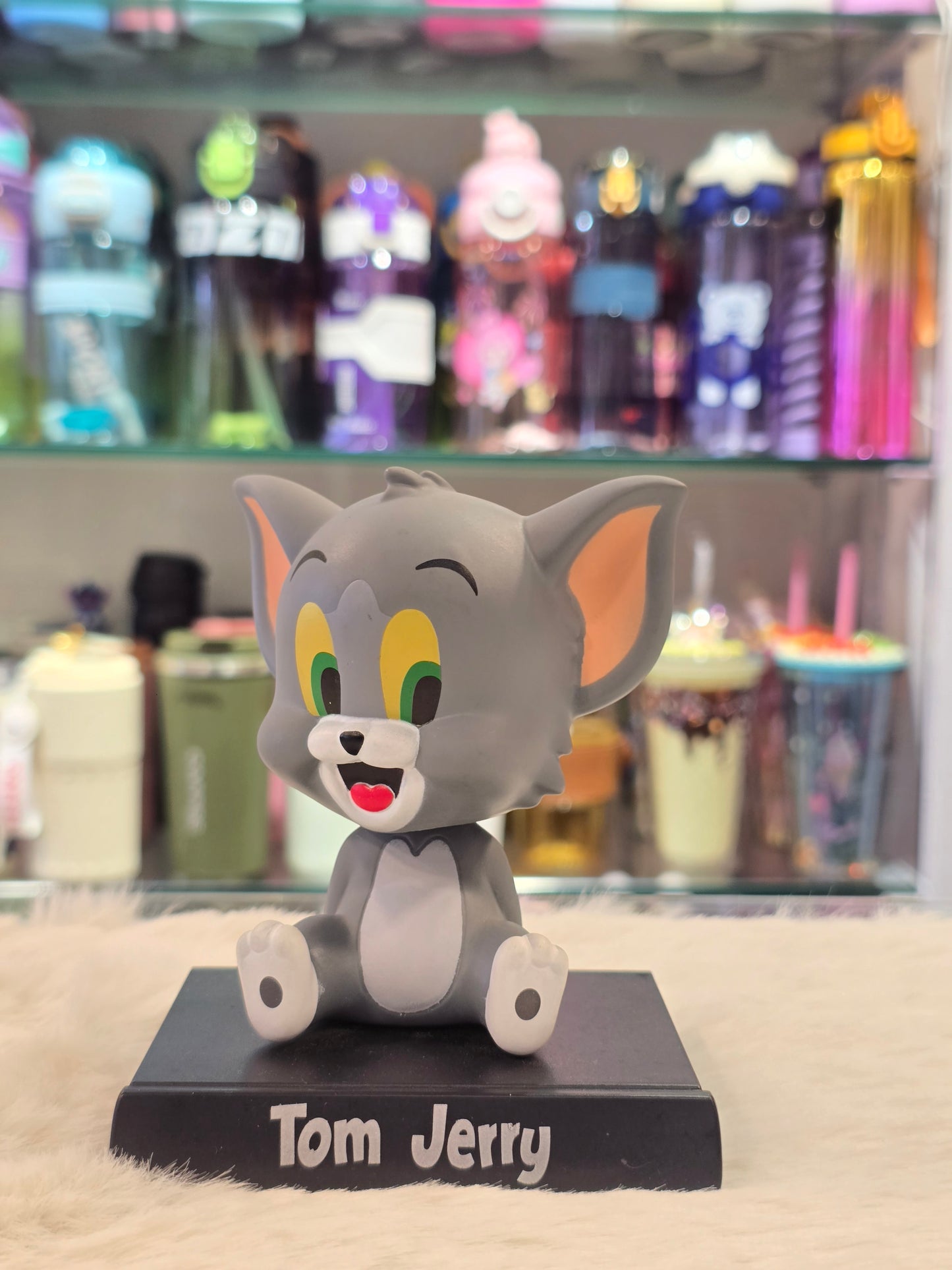 Tom Bobblehead with Mobile Holder